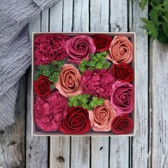 Vintage Rózsák Szappanvirág doboz